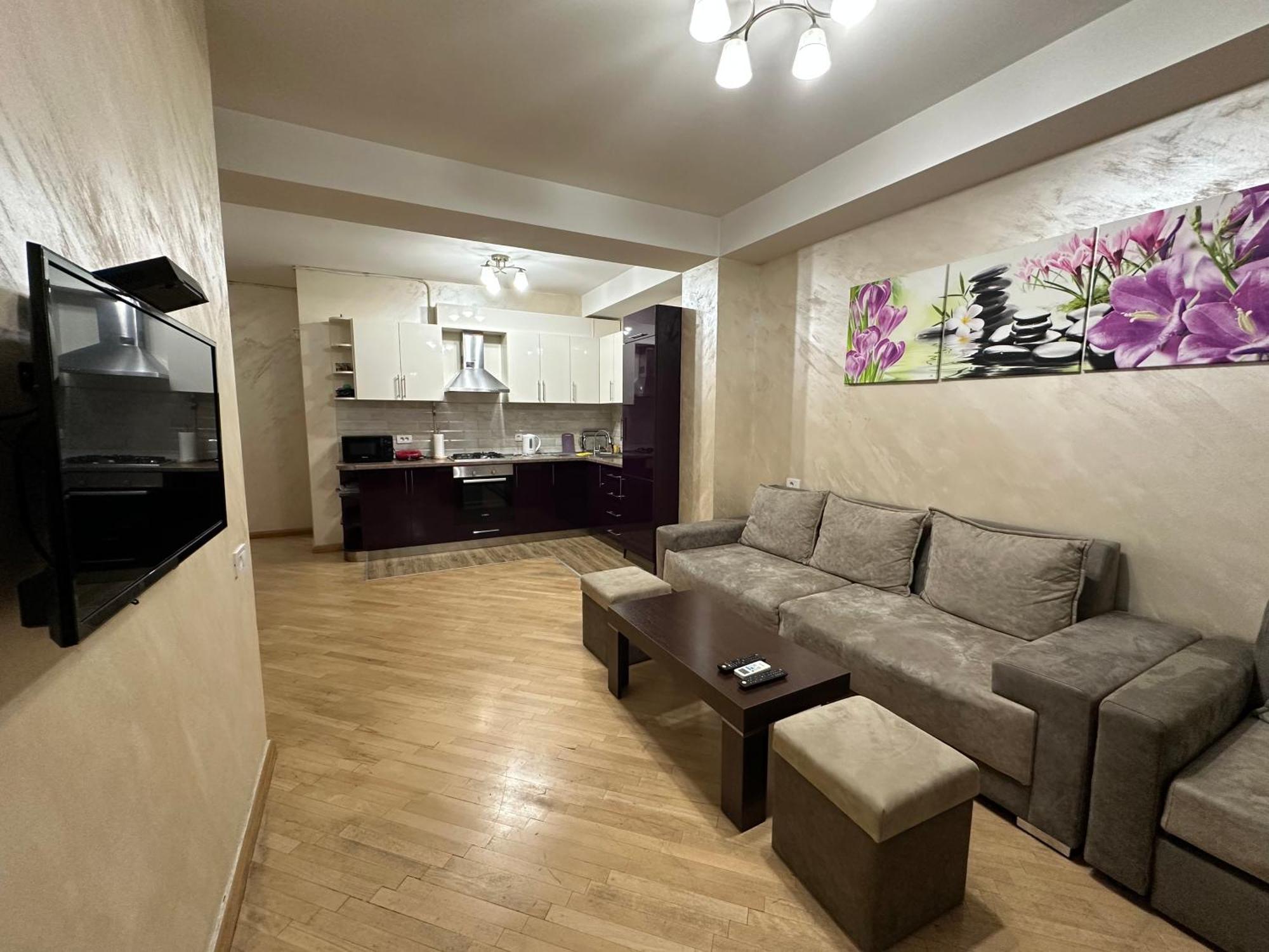 Comfortable Apartment In Center Ереван Экстерьер фото