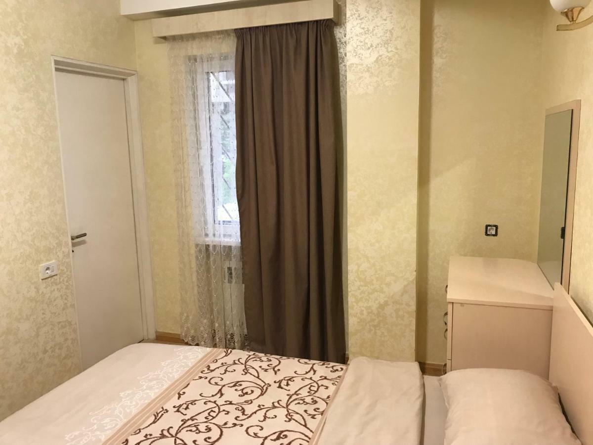 Comfortable Apartment In Center Ереван Экстерьер фото